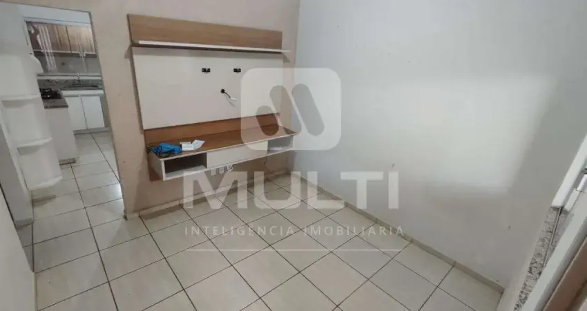 Casa com 3 quartos à venda no Jardim Holanda, Uberlândia 