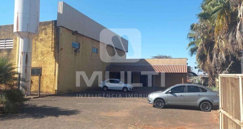 Barracão / Galpão / Depósito à venda no Distrito Industrial, Uberlândia 