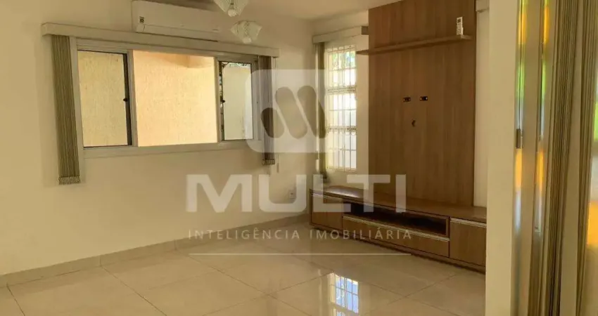Casa com 5 quartos à venda no Jaraguá, Uberlândia 