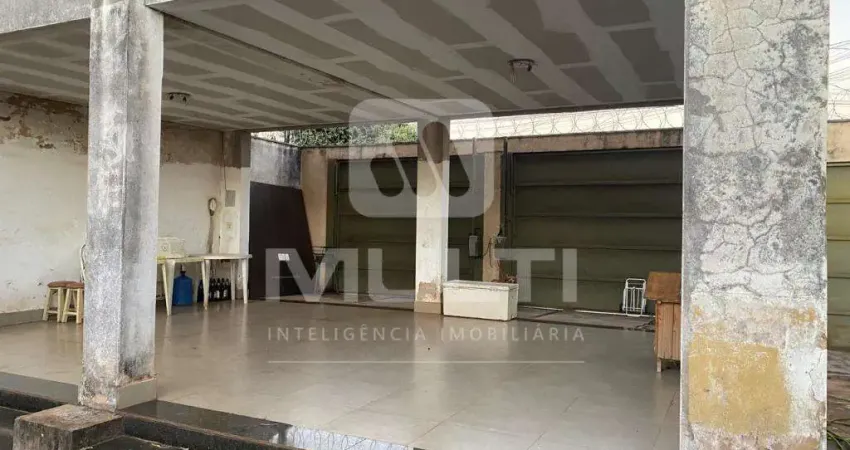 Casa com 3 quartos à venda no Santa Mônica, Uberlândia 