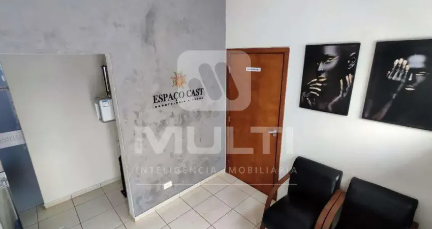 Casa comercial à venda no Lidice, Uberlândia 
