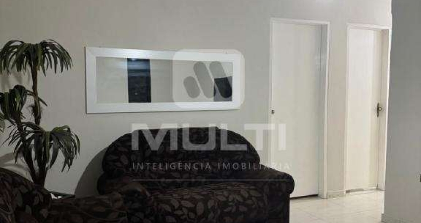 Casa com 4 quartos à venda no Santa Mônica, Uberlândia 