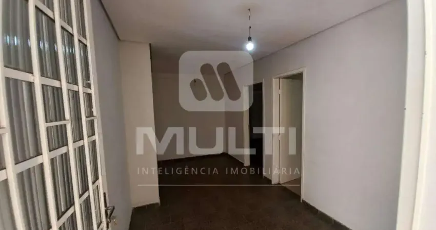 Casa com 3 quartos à venda no Luizote de Freitas, Uberlândia 