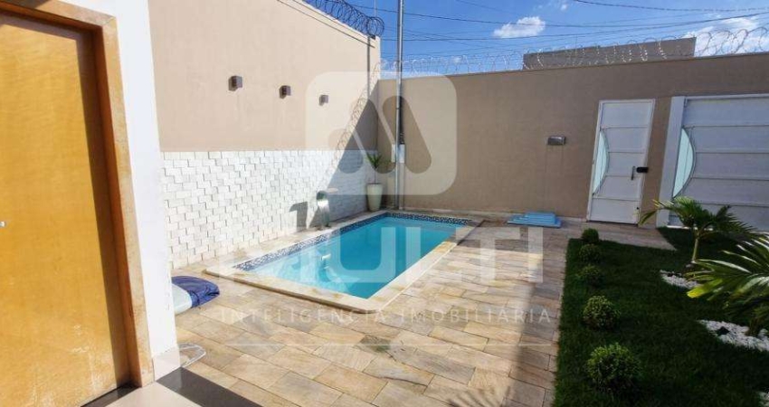 Casa com 3 quartos à venda no Jardim Patrícia, Uberlândia 