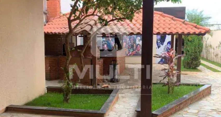 Casa com 3 quartos à venda no Martins, Uberlândia 
