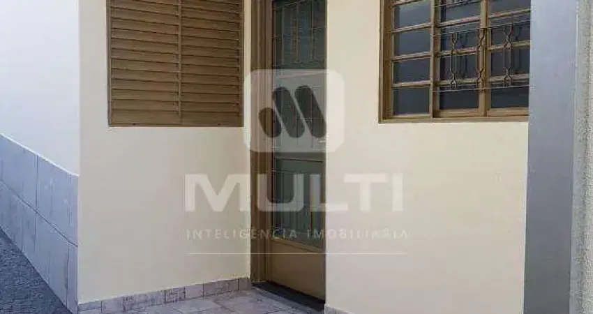 Casa com 2 quartos à venda no Osvaldo Rezende, Uberlândia 