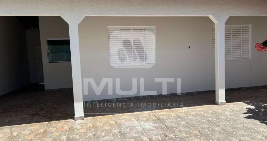 Casa com 3 quartos à venda no Custódio Pereira, Uberlândia 