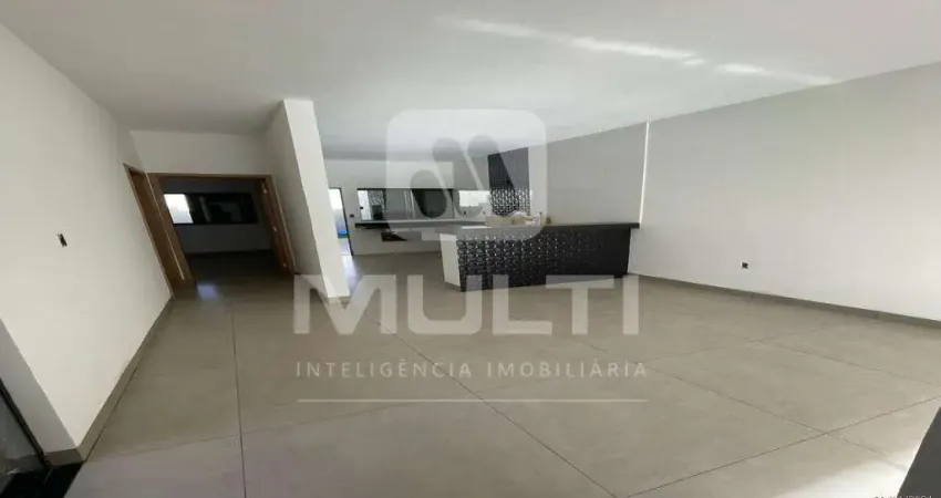 Casa com 3 quartos à venda no Novo Mundo, Uberlândia 