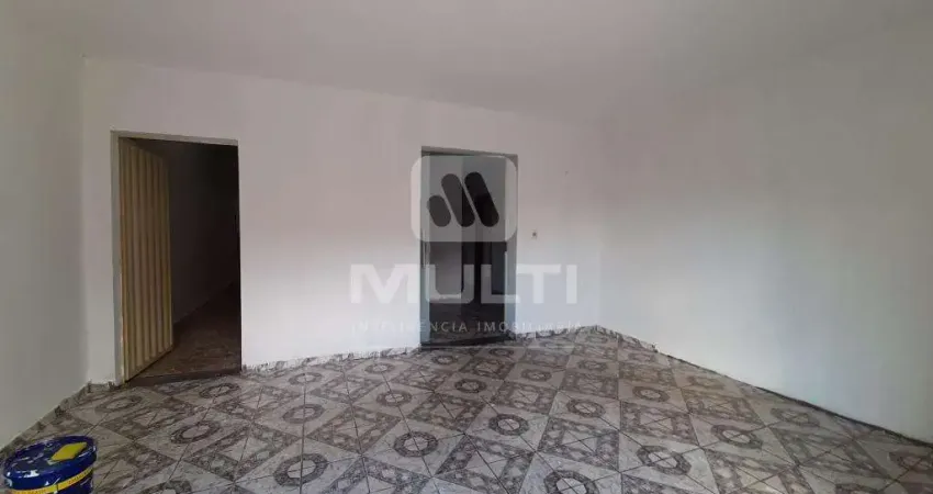 Casa com 3 quartos à venda no Pacaembu, Uberlândia 