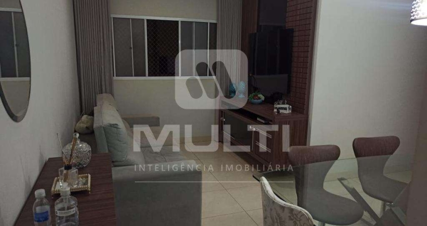 Apartamento com 3 quartos à venda no Chácaras Tubalina, Uberlândia 