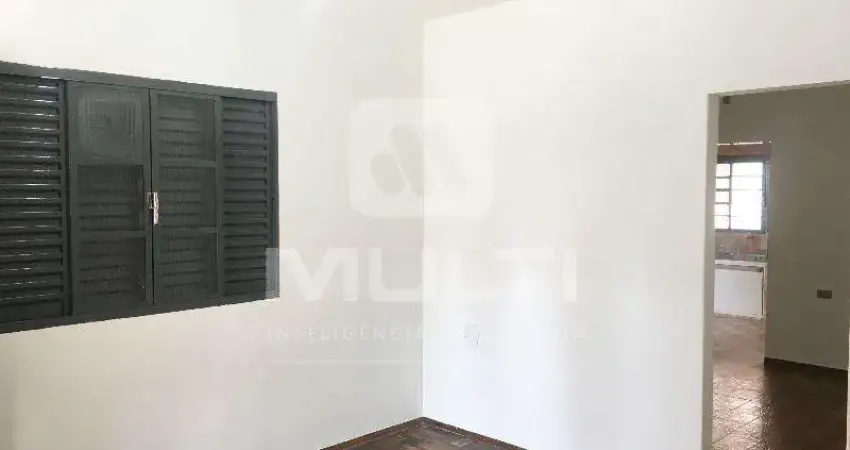 Casa com 4 quartos à venda no Tabajaras, Uberlândia 