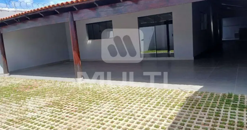 Casa com 4 quartos para alugar no Alto Umuarama, Uberlândia 