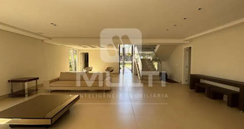 Casa em condomínio fechado com 4 quartos para alugar no Morada da Colina, Uberlândia 