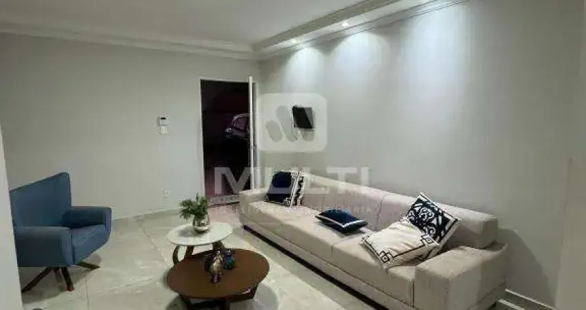 Casa com 4 quartos à venda na Cidade Jardim, Uberlândia 