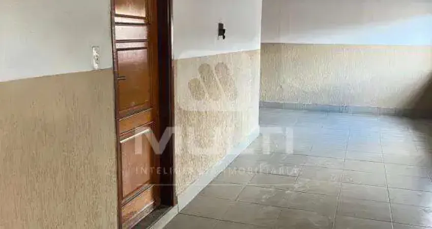 Casa com 3 quartos à venda no Planalto, Uberlândia 
