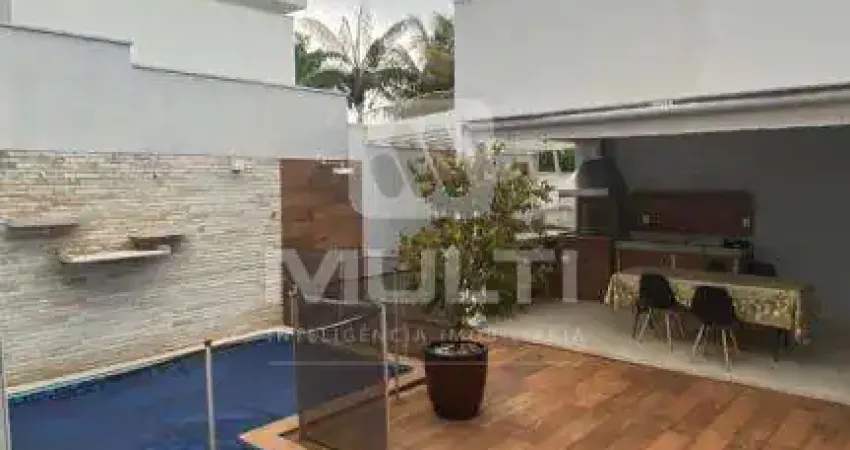 Casa em condomínio fechado com 4 quartos à venda no Jardins Roma, Uberlândia 