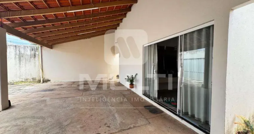 Casa com 2 quartos à venda no Jardim Holanda, Uberlândia 