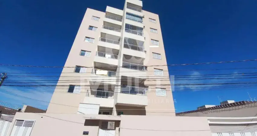 Apartamento com 2 quartos para alugar no Lidice, Uberlândia 
