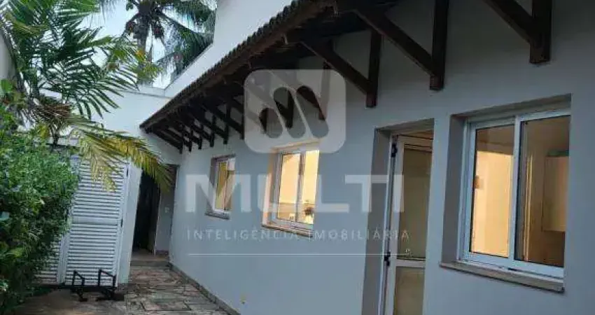 Casa com 4 quartos à venda no Jardim Karaíba, Uberlândia