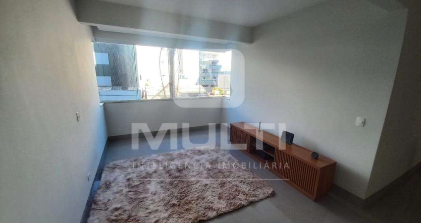 Apartamento com 3 quartos para alugar no Santa Maria, Uberlândia 