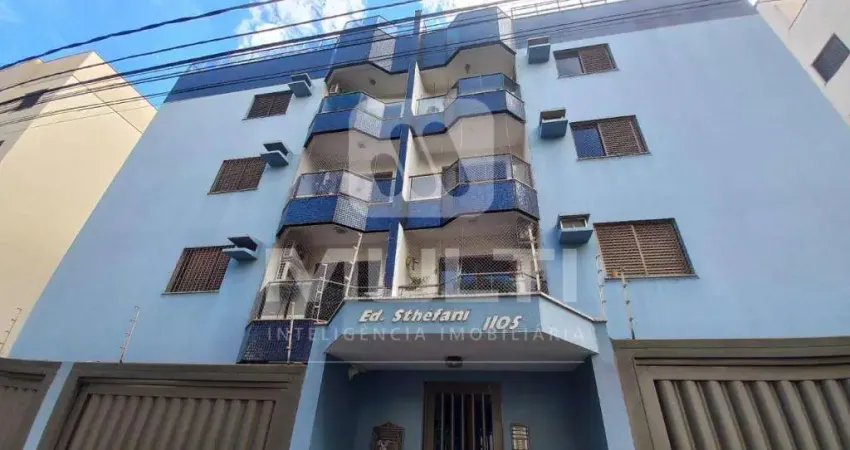 Apartamento com 3 quartos para alugar no Jardim Finotti, Uberlândia 