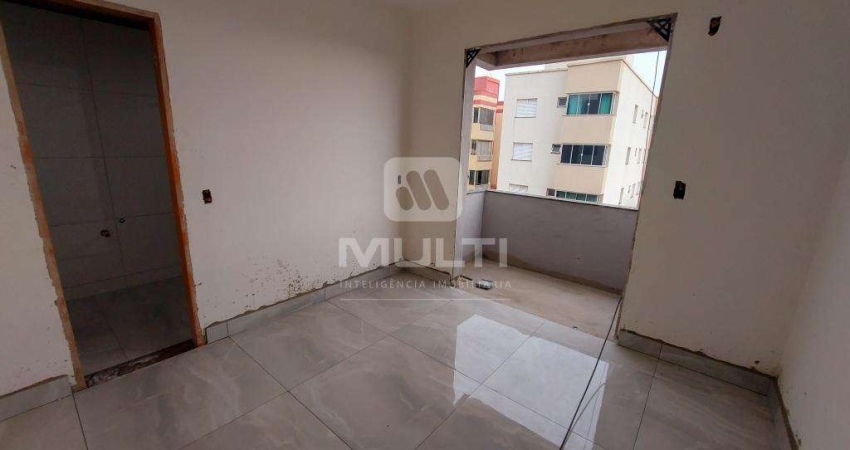 Cobertura com 3 quartos à venda no Santa Mônica, Uberlândia 