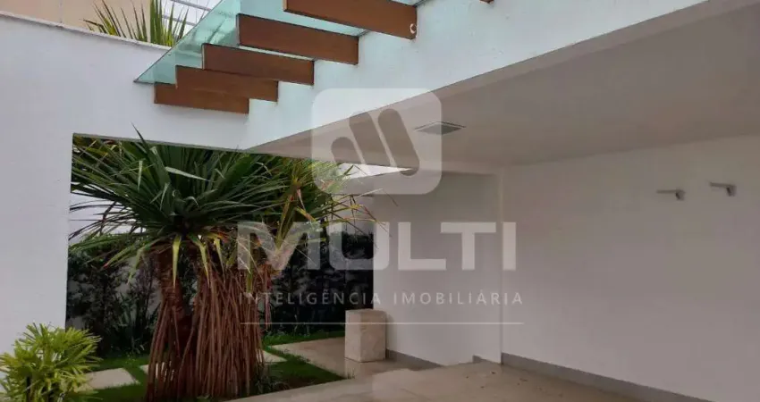Casa com 2 quartos para alugar no Vigilato Pereira, Uberlândia 