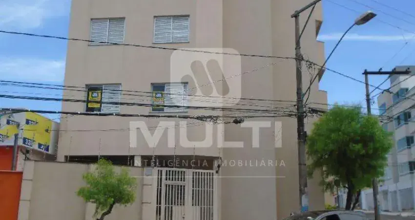 Apartamento com 3 quartos para alugar no Tibery, Uberlândia 