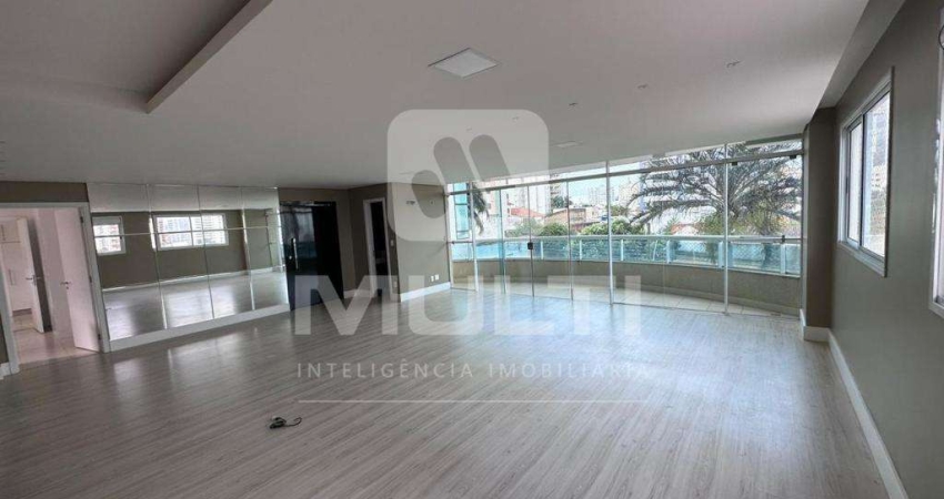 Apartamento com 3 quartos para alugar no Osvaldo Rezende, Uberlândia 