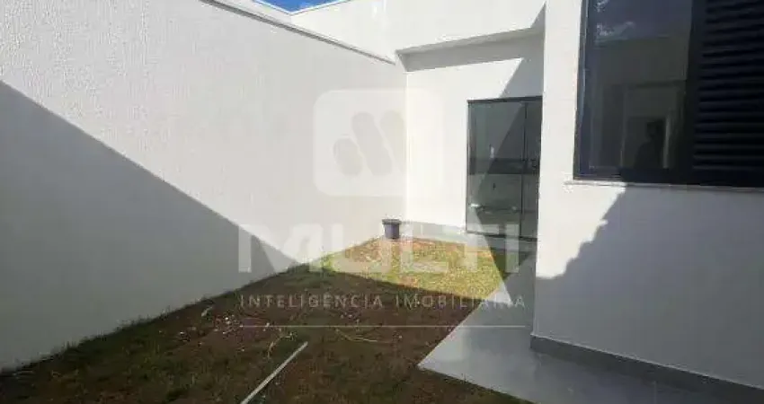 Casa com 3 quartos à venda no Novo Mundo, Uberlândia 