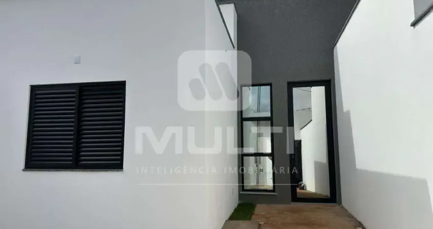 Casa com 3 quartos à venda no Novo Mundo, Uberlândia