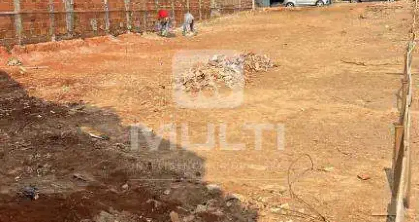 Terreno à venda no Santa Mônica, Uberlândia 