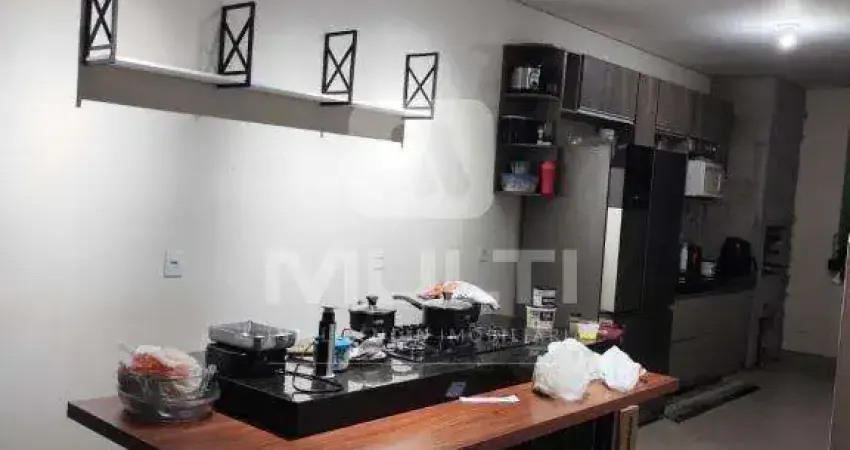 Casa em condomínio fechado com 3 quartos para alugar no Luizote de Freitas, Uberlândia