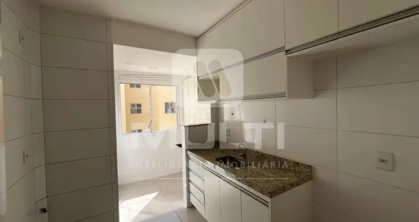 Apartamento com 2 quartos para alugar no Alto Umuarama, Uberlândia 