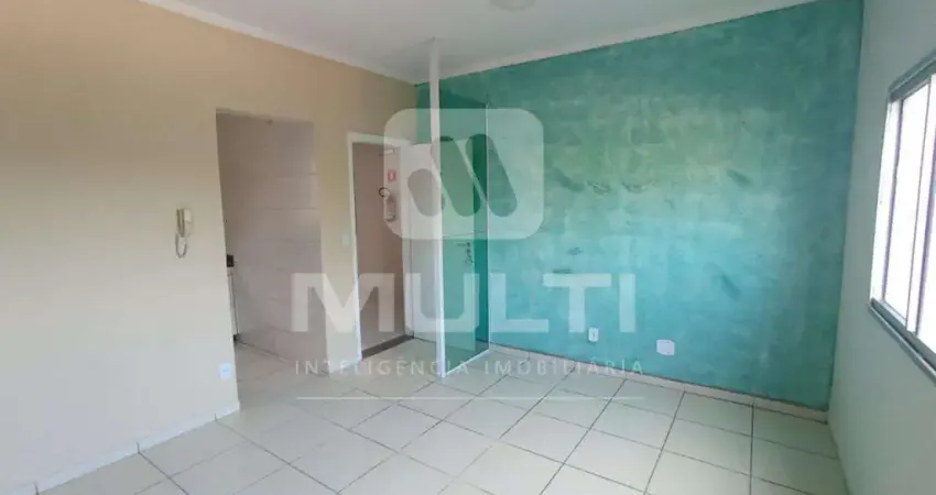 Apartamento com 2 quartos para alugar no Chácaras Tubalina, Uberlândia