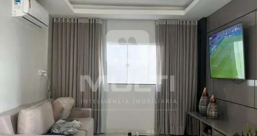 Casa com 3 quartos à venda no Alto Umuarama, Uberlândia