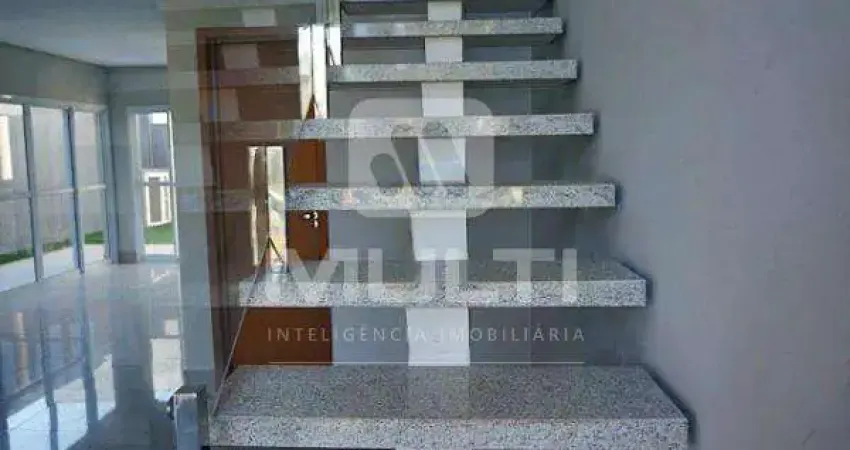 Casa em condomínio fechado com 3 quartos para alugar no Granja Marileusa, Uberlândia 