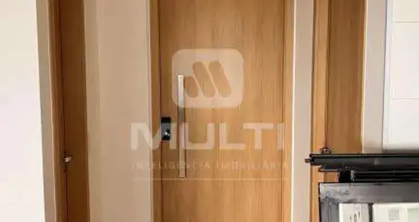 Apartamento com 3 quartos para alugar no Jardim Karaíba, Uberlândia 