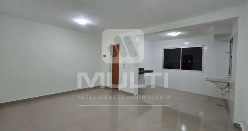 Apartamento com 1 quarto para alugar no Jardim Patrícia, Uberlândia 