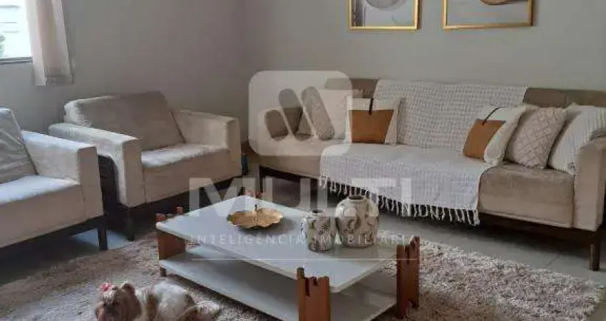Casa com 3 quartos à venda no Jardim Patrícia, Uberlândia