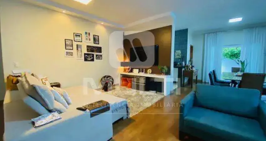 Casa em condomínio fechado com 3 quartos para alugar no Jardins Roma, Uberlândia 