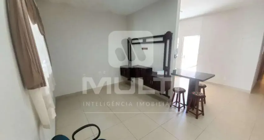 Casa com 2 quartos para alugar no Nova Uberlândia, Uberlândia 