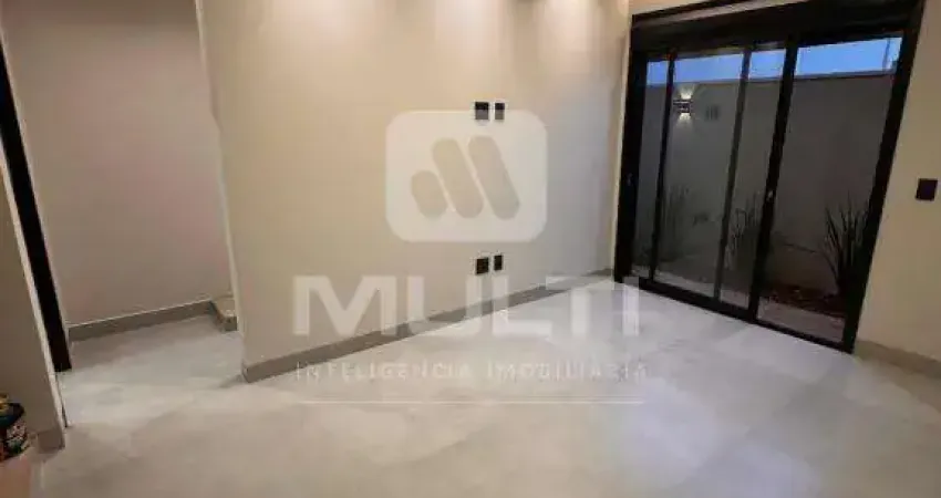 Casa em condomínio fechado com 3 quartos à venda no Portal do Vale, Uberlândia