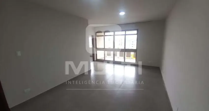 Apartamento com 3 quartos para alugar no Centro, Uberlândia