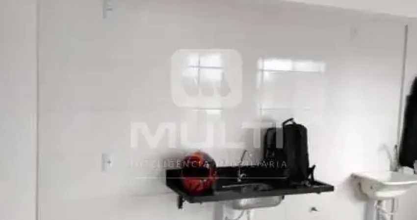 Apartamento com 2 quartos para alugar em Laranjeiras, Uberlândia