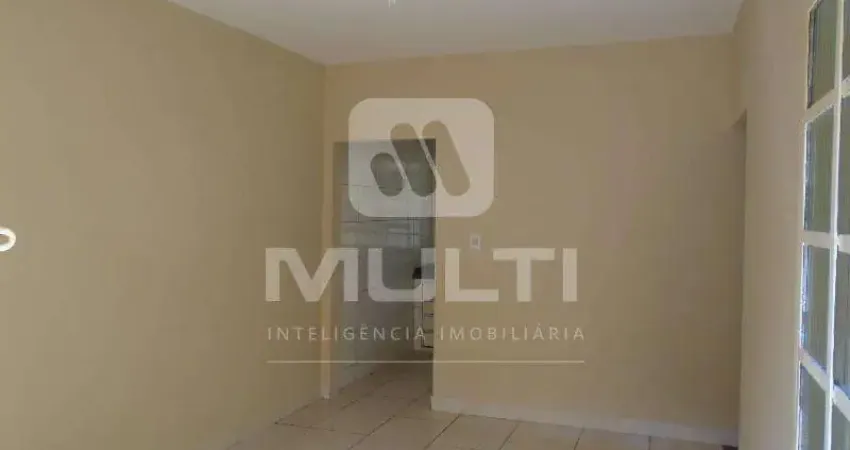 Casa com 3 quartos à venda no Daniel Fonseca, Uberlândia