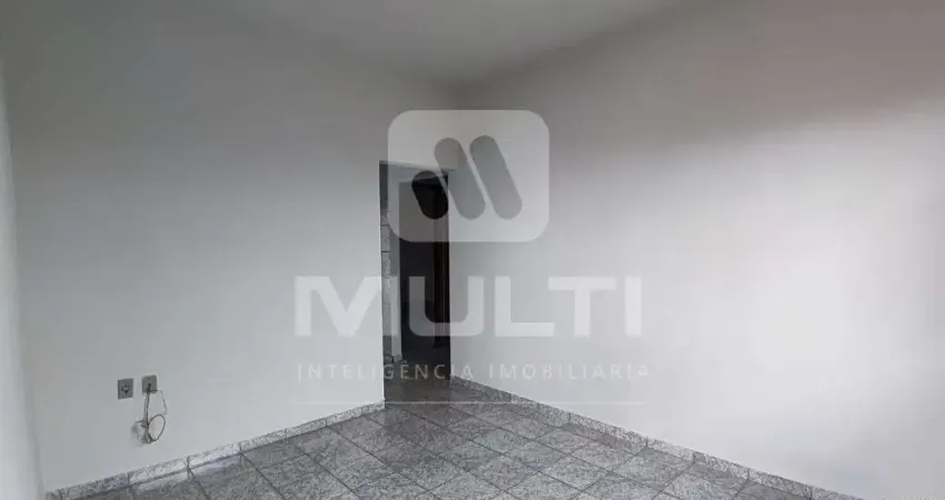 Casa com 2 quartos para alugar no Santa Mônica, Uberlândia