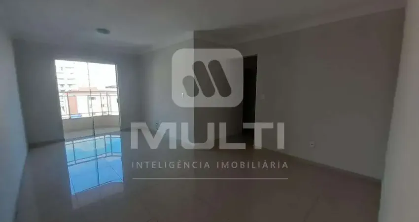 Apartamento com 3 quartos para alugar no Jardim Finotti, Uberlândia