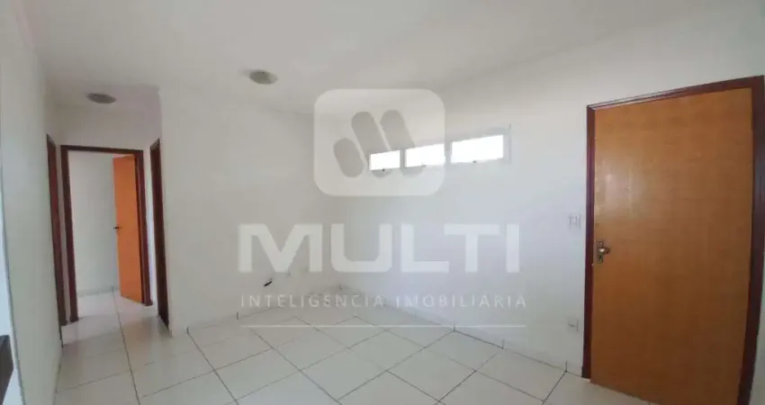 Apartamento com 2 quartos para alugar no Presidente Roosevelt, Uberlândia