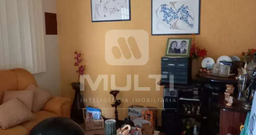 Casa com 3 quartos à venda no Pacaembu, Uberlândia